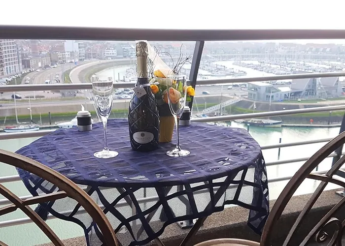 Zeeparel Duplex Loft Apartment *